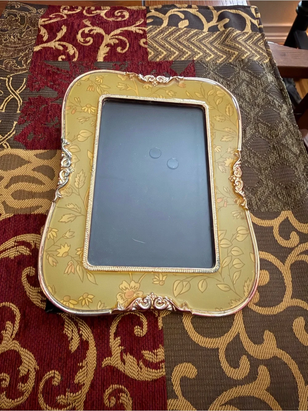 Vintage Ornate Green Floral Table 4x6 Photo Frame - Elegant Accent